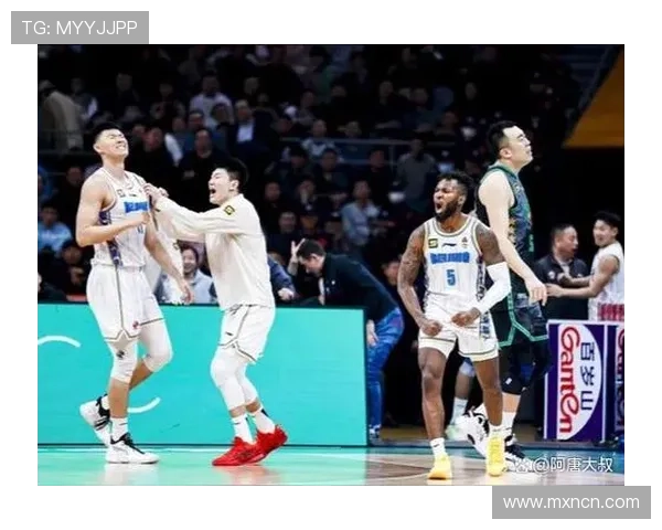 3分险胜，辽宁男篮三连胜，赵继伟23+14盘活全队 方硕+川队燃尽了